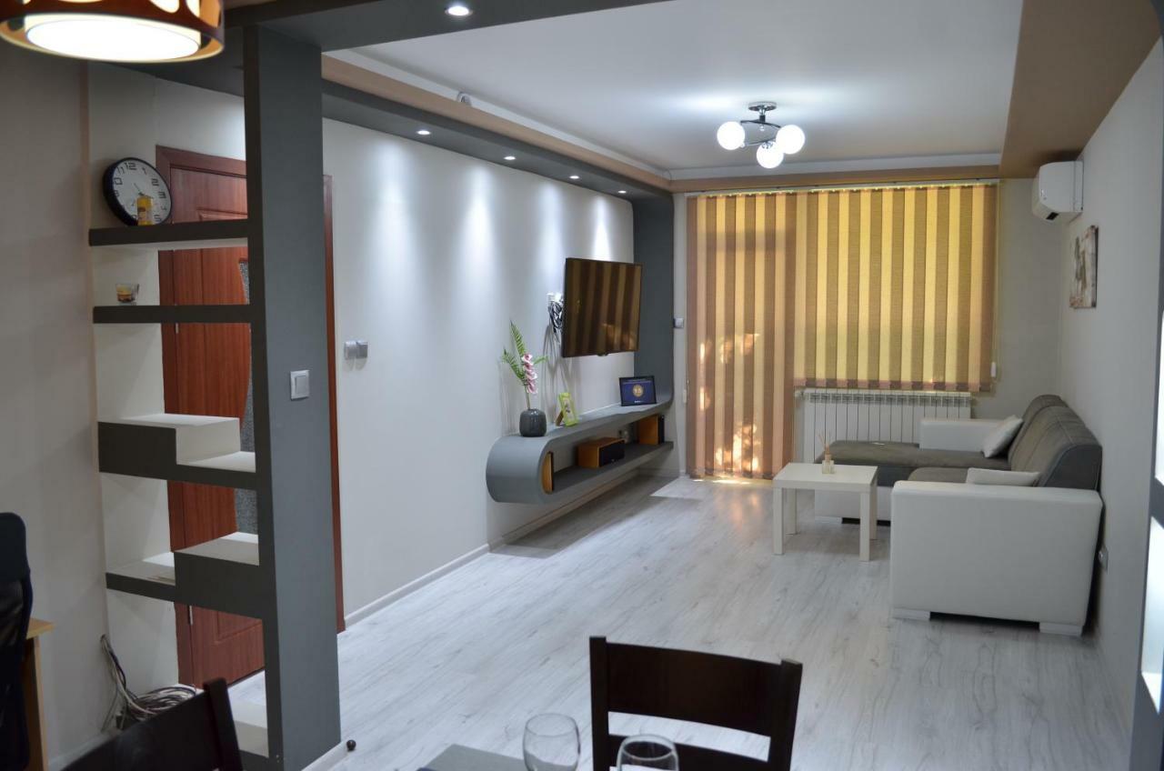 Luxury Apartment Near Varna, Located In Targovishte Extérieur photo